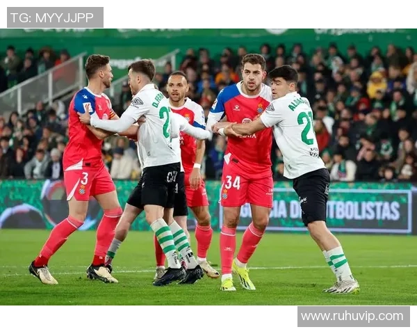 杰拉德：卡雷拉斯给了对手太大空间；吕迪格送点很愚笨